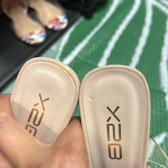 Lucite heels - Picture 2 of 7